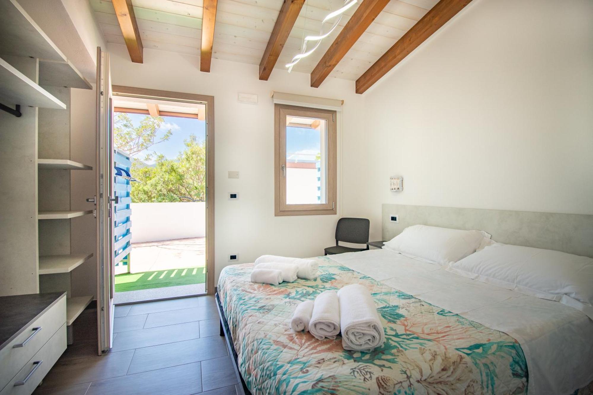 S'Omu E Chicchinu Rooms Cardedu Exterior photo